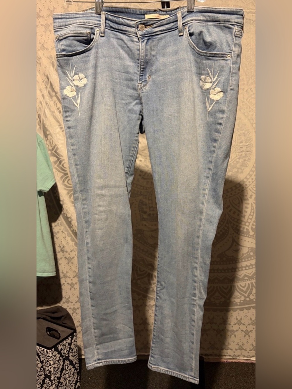 Levi's 711 Light Blue Skinny Jeans with White Floral Embroidery | Size 34